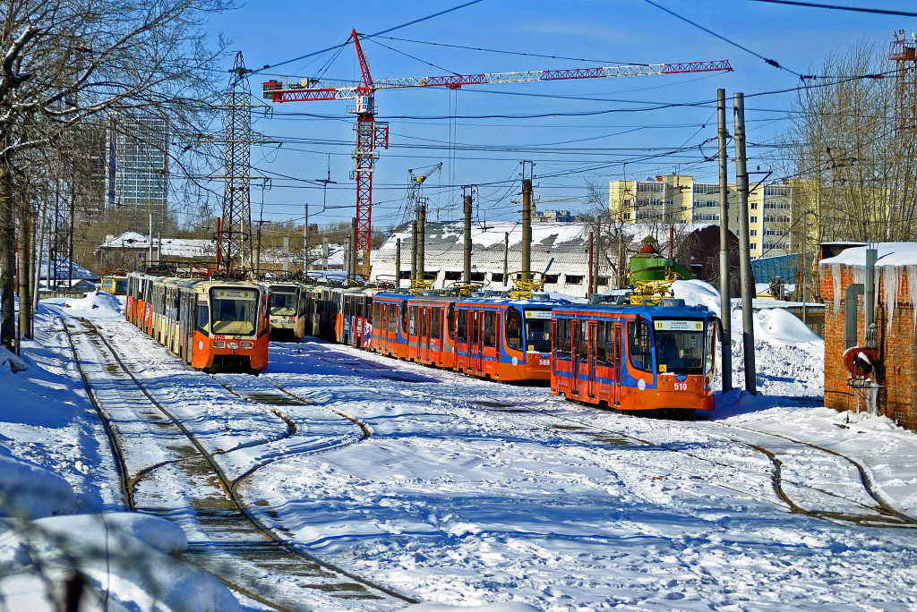 «Новогодние» автобусы. Как будет работать общественный транспорт с 31 декабря по 8 января
