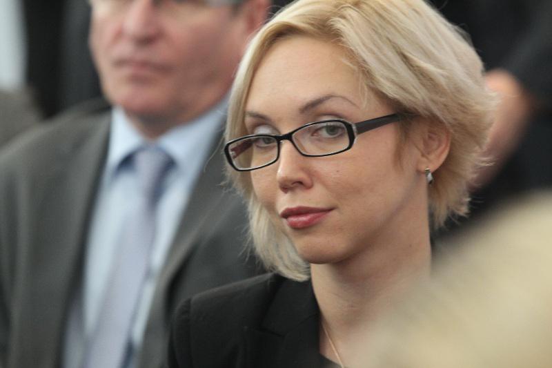 Мария Коновалова получила удостоверение депутата Законодательного собрания Прикамья