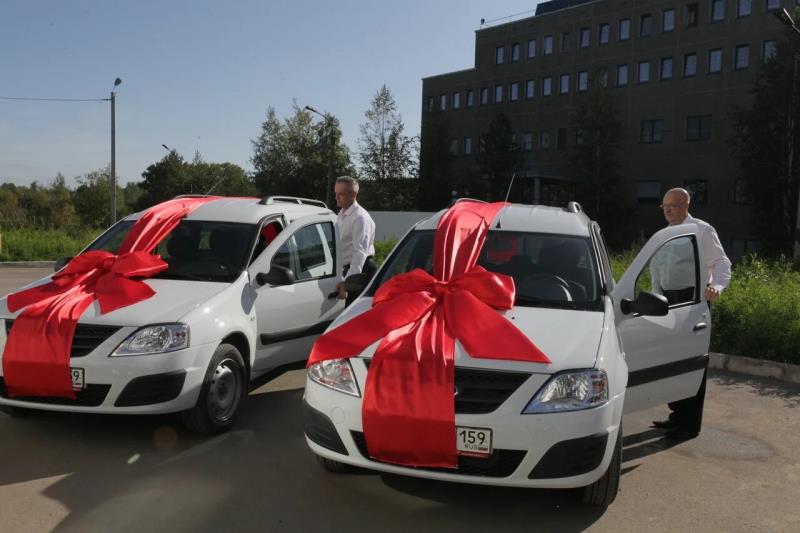 Городская детская больница в Соликамске получила в подарок от «Уралкалия» специальные автомобили