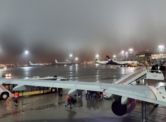 Пассажиры рейса из Тюмени, экстренно севшего утром в Перми, вылетели в Санкт-Петербург