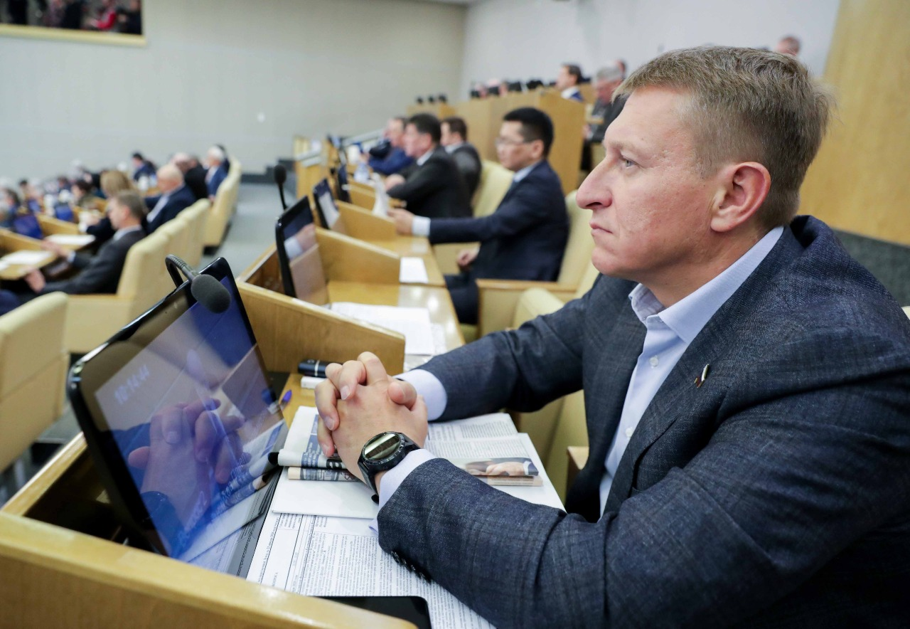 Депутат Дмитрий Скриванов предложил жителям округа активнее рассказывать о местных проблемах