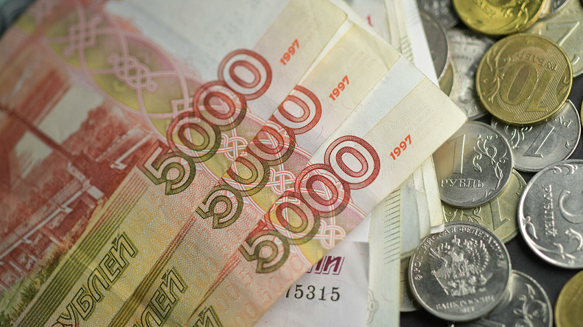 Юридическая фирма получила штраф в 100 тысяч рублей за обман клиентов
