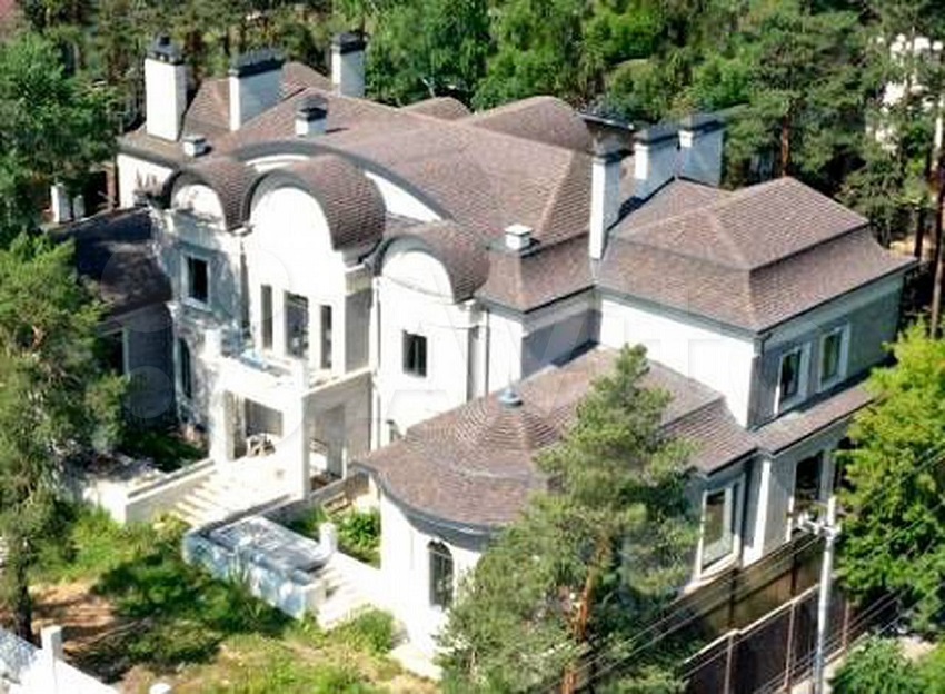 Созданный итальянским архитектором дом в Перми продают за 80 млн рублей