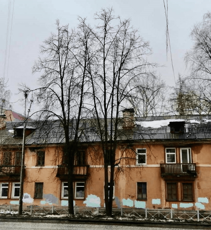 В Кировском районе Перми найдены еще 42 дома с не очищенной от снега и льда крышей