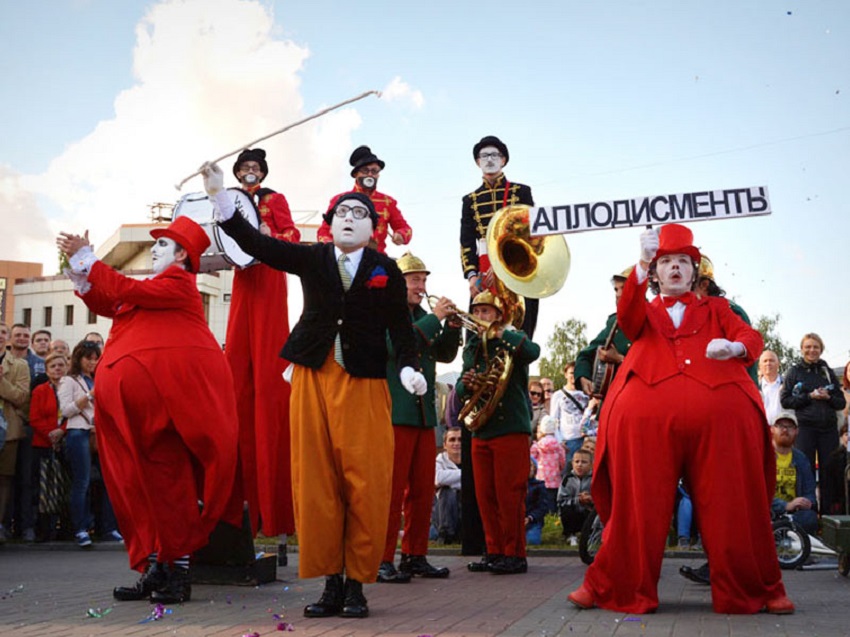 В Перми на эспланаде пройдет фестиваль уличных театров «Флюгер»
