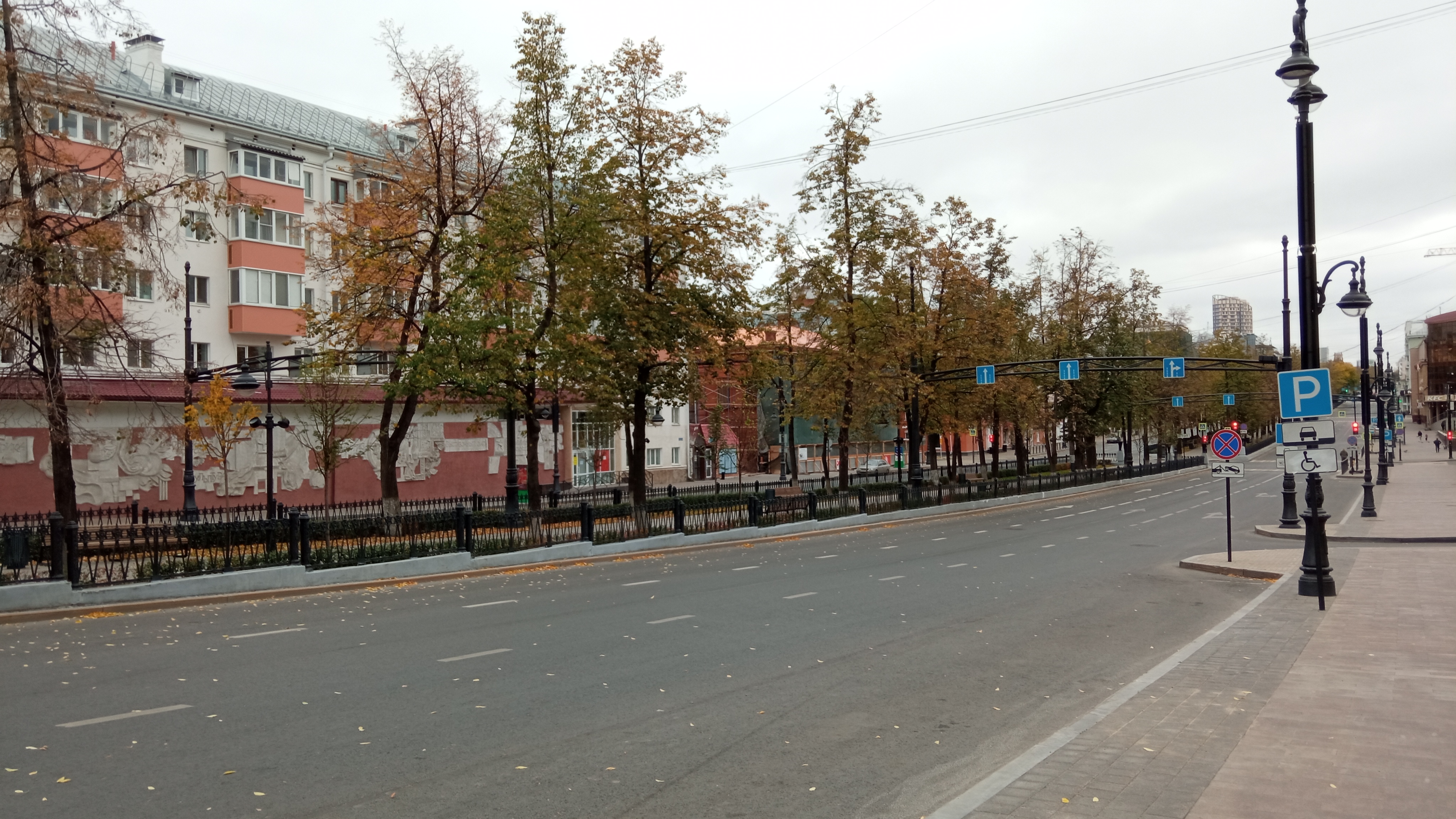 В Перми из-за капремонта Октябрьской площади частично ограничена парковка 