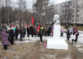 Новый памятник Ленину открылся в Добрянке в годовщину революции